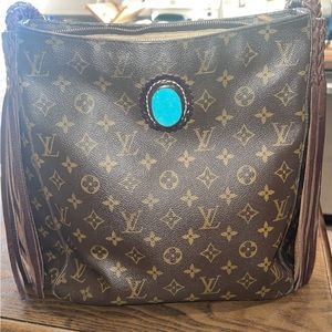Compass Louis Vuitton boho vintage bag LIKE NEW